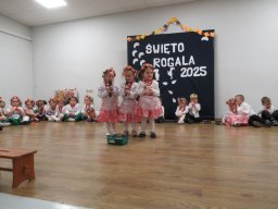 2025-11-06 Święto rogala w Osieku